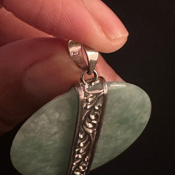 Sterling Silver and Jade Pendant - Picture 4 of 7